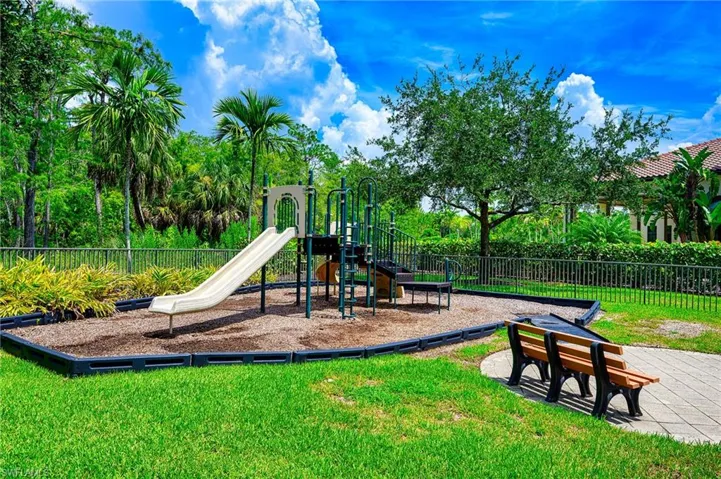 4604  Abaca  CIR, Naples, FL 34119