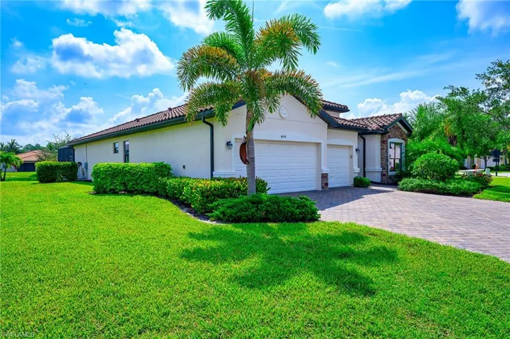 4604  Abaca  CIR, Naples, FL 34119