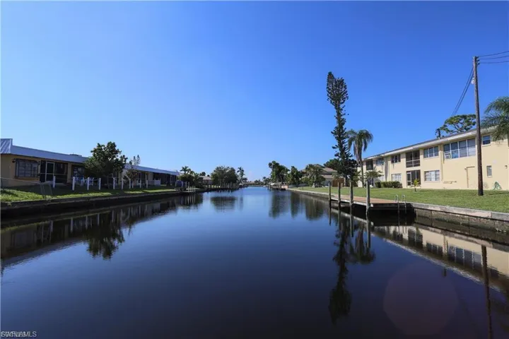 4901 Victoria Dr 204, Cape Coral, Florida 33904
