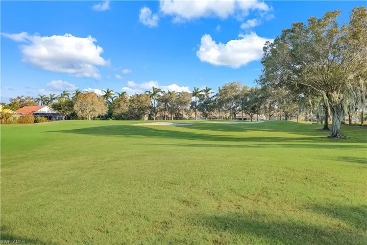 8706  Mustang Island  CIR, Naples, FL 34113