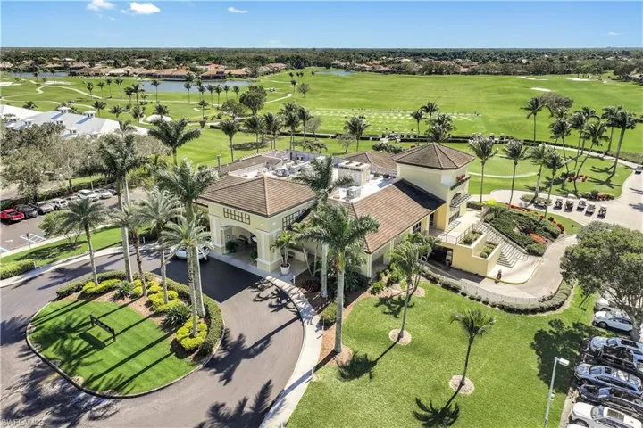 8706  Mustang Island  CIR, Naples, FL 34113