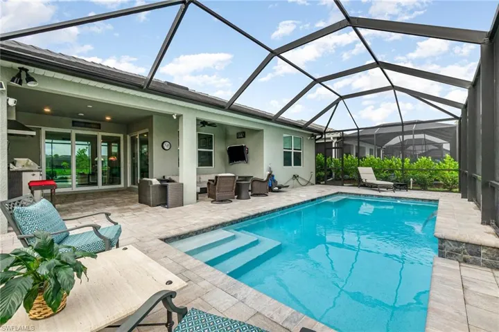 7079  Chapel Creek  LN, North Fort Myers, FL 33917