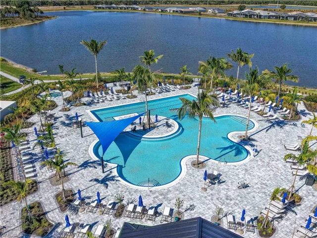 7079  Chapel Creek  LN, North Fort Myers, FL 33917
