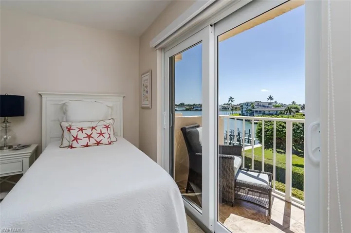 3450 Gulf Shore Blvd N 315, Naples, Florida 34103