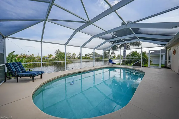 2517 SW 2nd  TER, Cape Coral, FL 33991