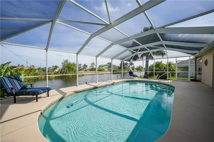 2517 SW 2nd  TER, Cape Coral, FL 33991
