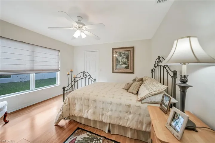 2517 SW 2nd  TER, Cape Coral, FL 33991