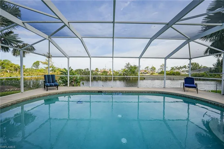 2517 SW 2nd  TER, Cape Coral, FL 33991