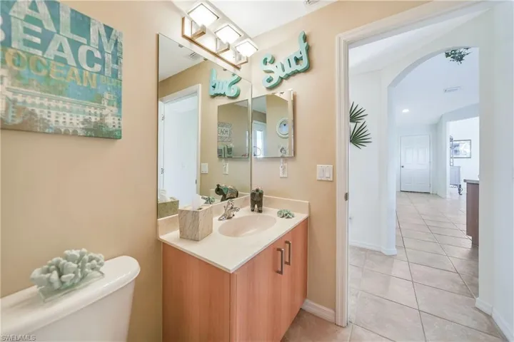 2517 SW 2nd  TER, Cape Coral, FL 33991