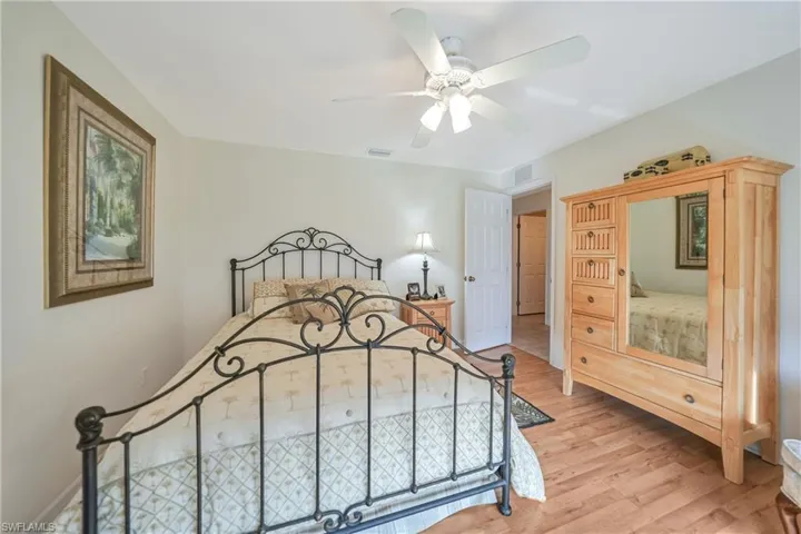 2517 SW 2nd  TER, Cape Coral, FL 33991