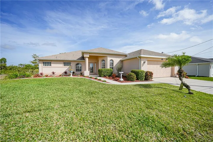 2517 SW 2nd  TER, Cape Coral, FL 33991