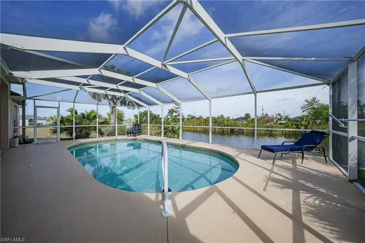 2517 SW 2nd  TER, Cape Coral, FL 33991