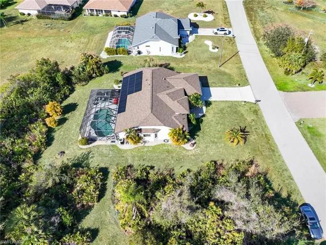 Aerial view of property and surrounding area