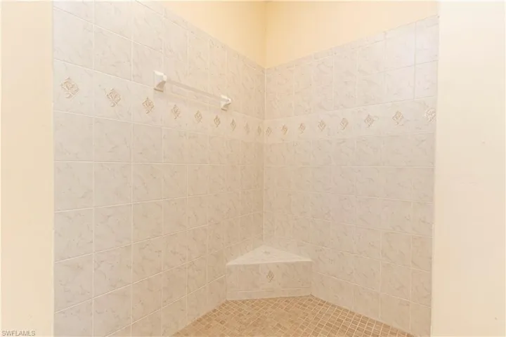 12288 Casals Ln, Bonita Springs, Florida 34135