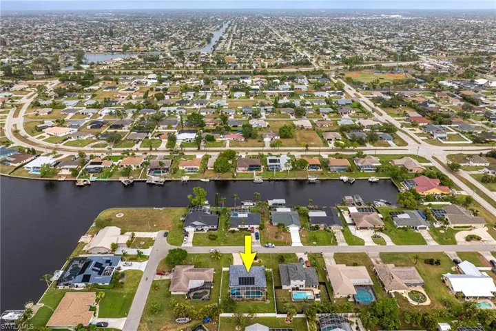 606 SE 28th  TER, Cape Coral, FL 33904