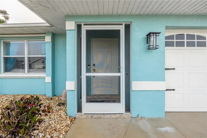 606 SE 28th  TER, Cape Coral, FL 33904