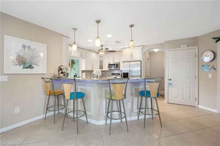 606 SE 28th  TER, Cape Coral, FL 33904
