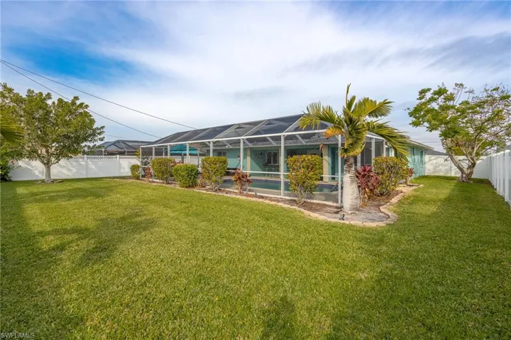 606 SE 28th  TER, Cape Coral, FL 33904