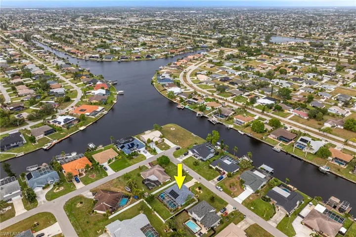 606 SE 28th  TER, Cape Coral, FL 33904