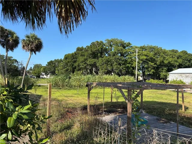 133 Florida Ave Nw, Moore Haven, Florida 33471