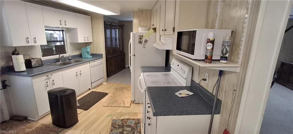 Walk around Kitchen