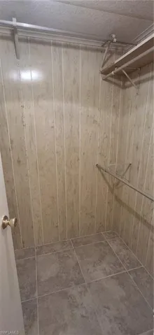 Walk in Closet