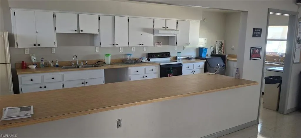Phase 3 clubhouse kitchen