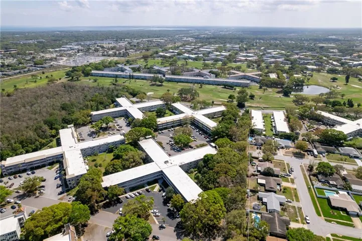 Birds eye view of property