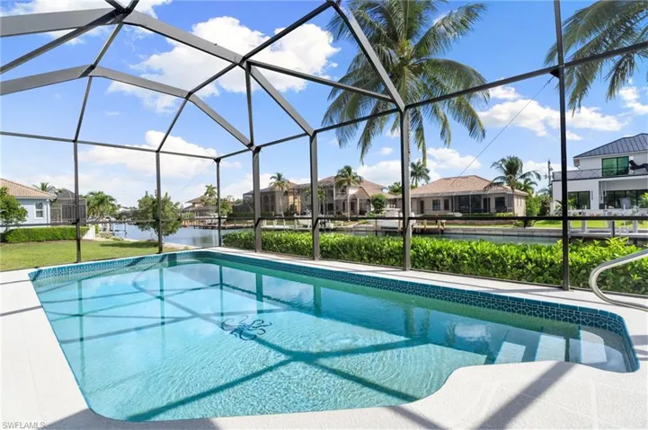 Swimming Pool with cage and straight southern exposure