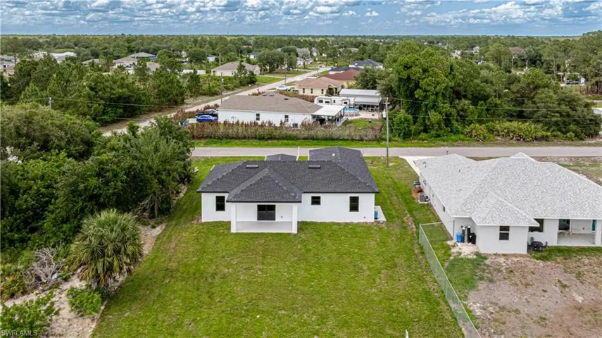 2705 Darlene Pl, Lehigh Acres, Florida 33971