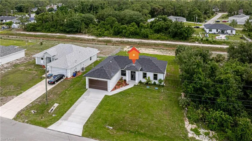 2705 Darlene Pl, Lehigh Acres, Florida 33971