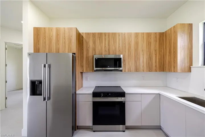 2705 Darlene Pl, Lehigh Acres, Florida 33971