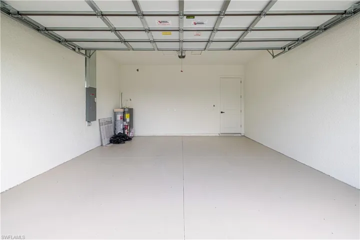 2705 Darlene Pl, Lehigh Acres, Florida 33971
