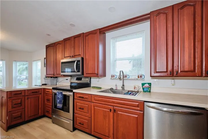 16820 Banyon Dr, Fort Myers, Florida 33908