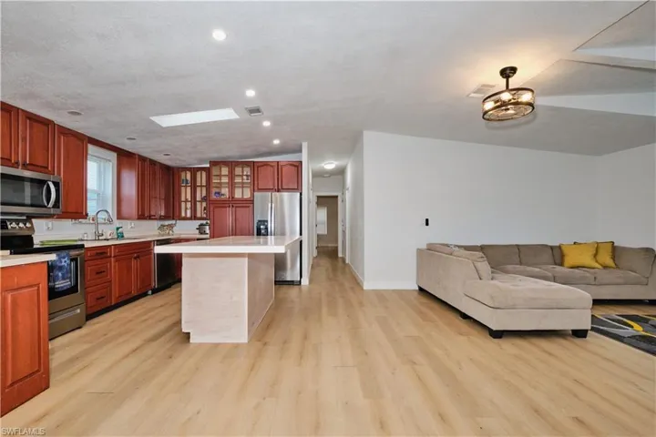 16820 Banyon Dr, Fort Myers, Florida 33908