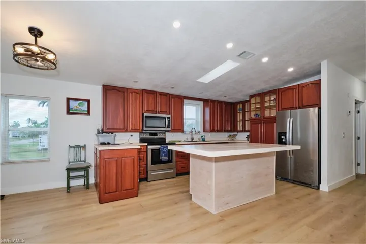 16820 Banyon Dr, Fort Myers, Florida 33908