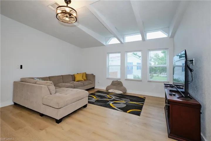 16820 Banyon Dr, Fort Myers, Florida 33908