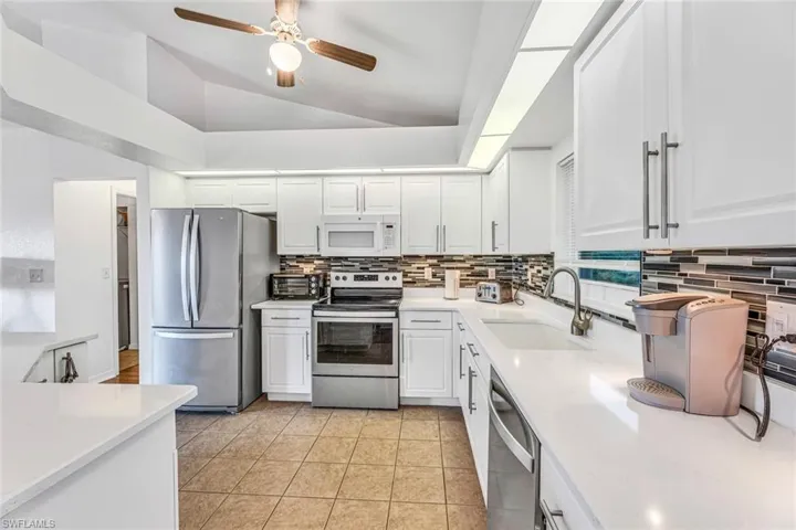 2617 NW 7th ST, CAPE CORAL FL 33993
