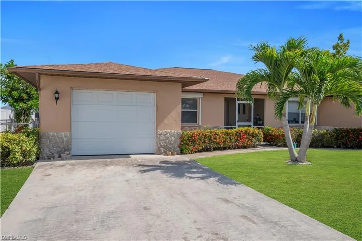 836 Sw Trafalgar Pkwy B, Cape Coral, Florida 33991