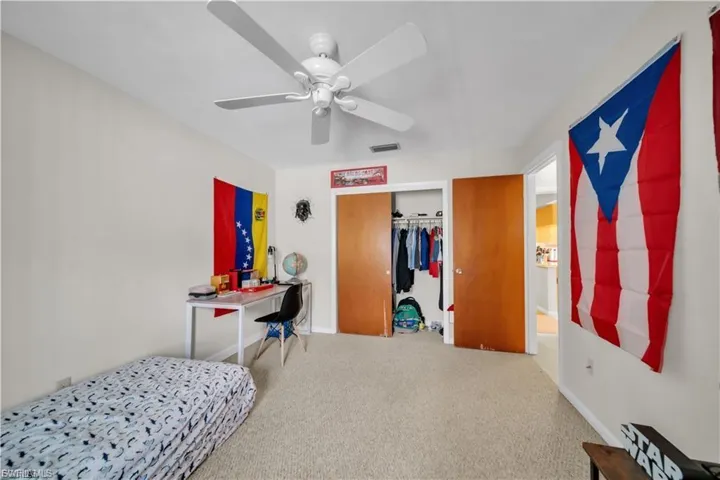 836 Sw Trafalgar Pkwy B, Cape Coral, Florida 33991