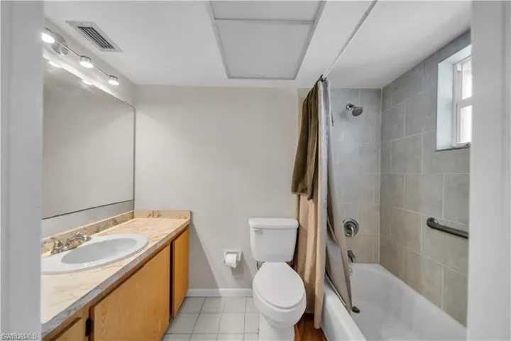 836 Sw Trafalgar Pkwy B, Cape Coral, Florida 33991
