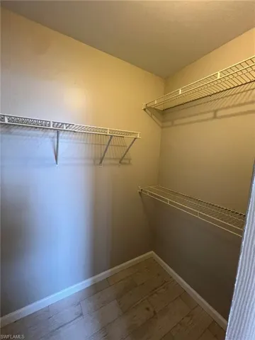 MASTER WALKIN CLOSET