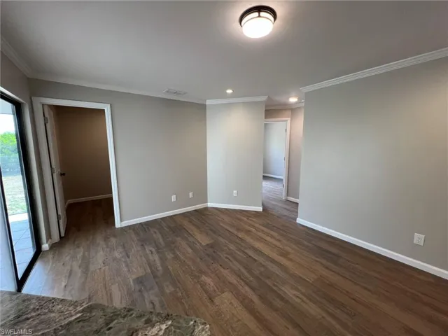 2ND LIVING ROOM