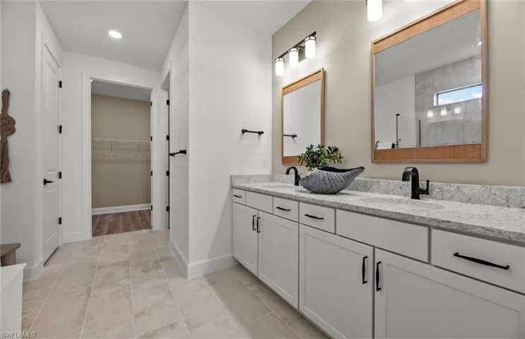 Inteior photos are of a staged model home and are for illustration purposes.