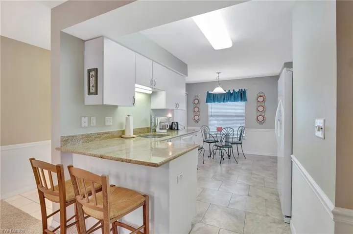 Breakfast bar