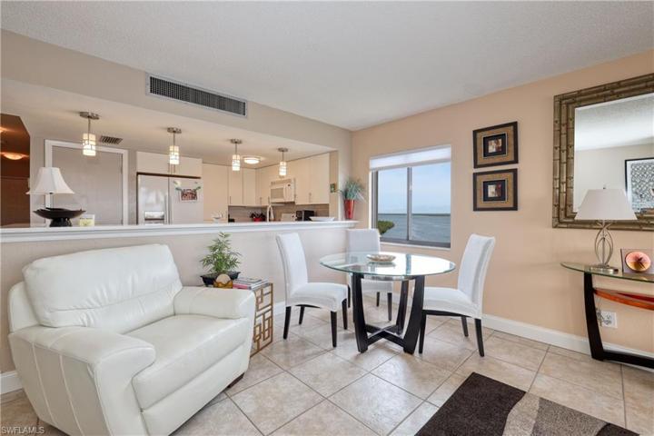 400  Lenell  RD, Fort Myers Beach, FL 33931