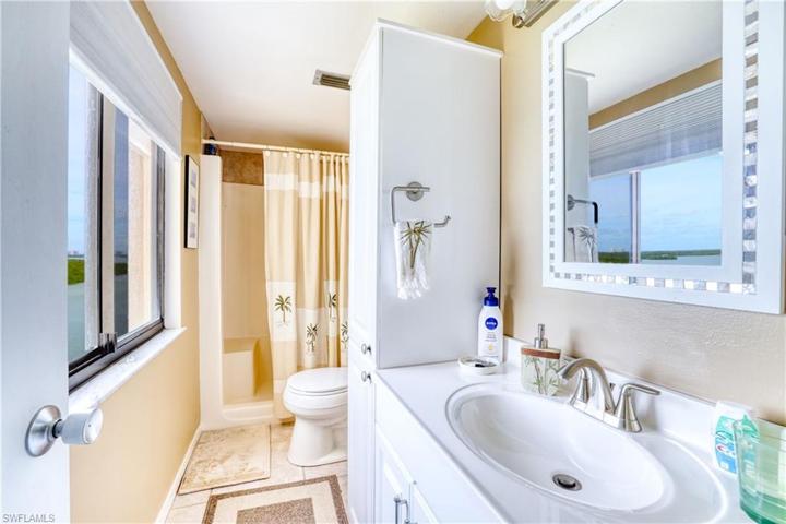400  Lenell  RD, Fort Myers Beach, FL 33931
