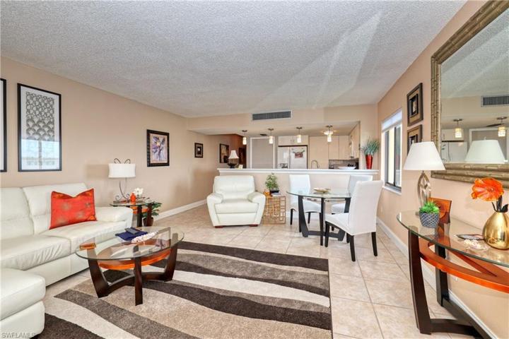 400  Lenell  RD, Fort Myers Beach, FL 33931