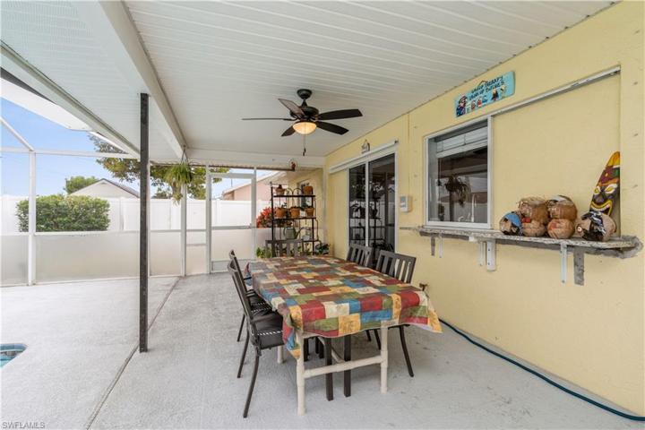 715 SW 36th ST, CAPE CORAL FL 33914