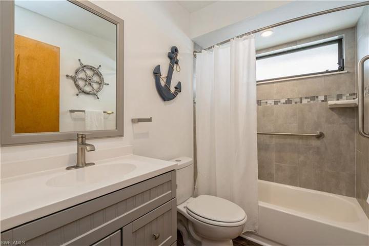 RENOVATED MAIN BATHROOM